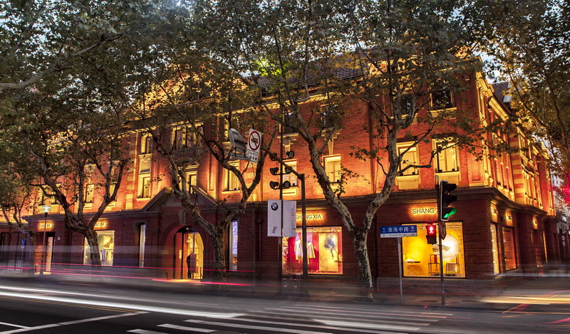 上下旗舰店——明升mansion商用音响系统为时尚品牌增添艺术之声